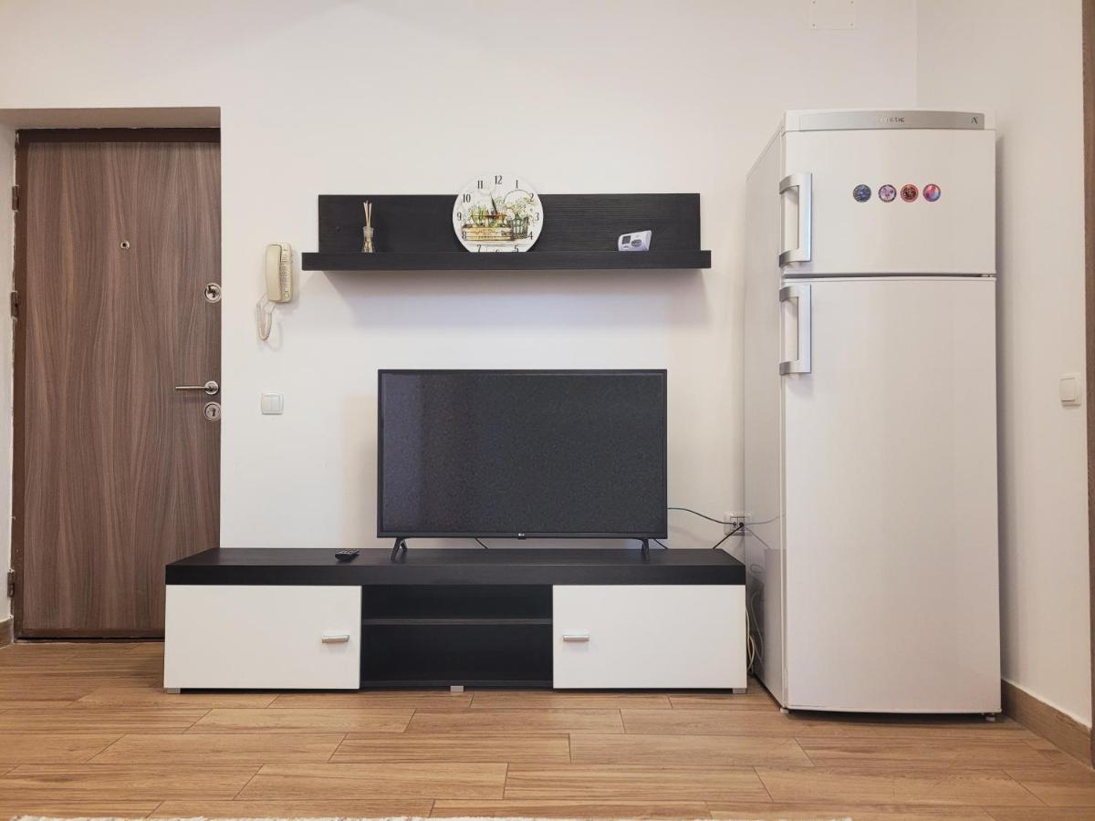 Apartamente Livada Ramnicu Valcea Exterior photo