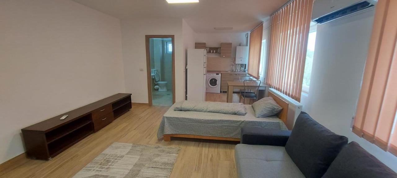 Apartamente Livada Ramnicu Valcea Exterior photo